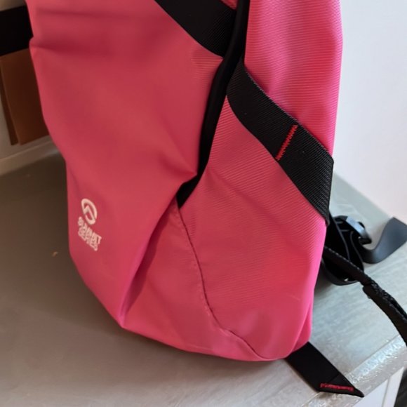 Supreme x The North Face Prim Pink Outer Tape Seam Backpack - Picture 7 of 12